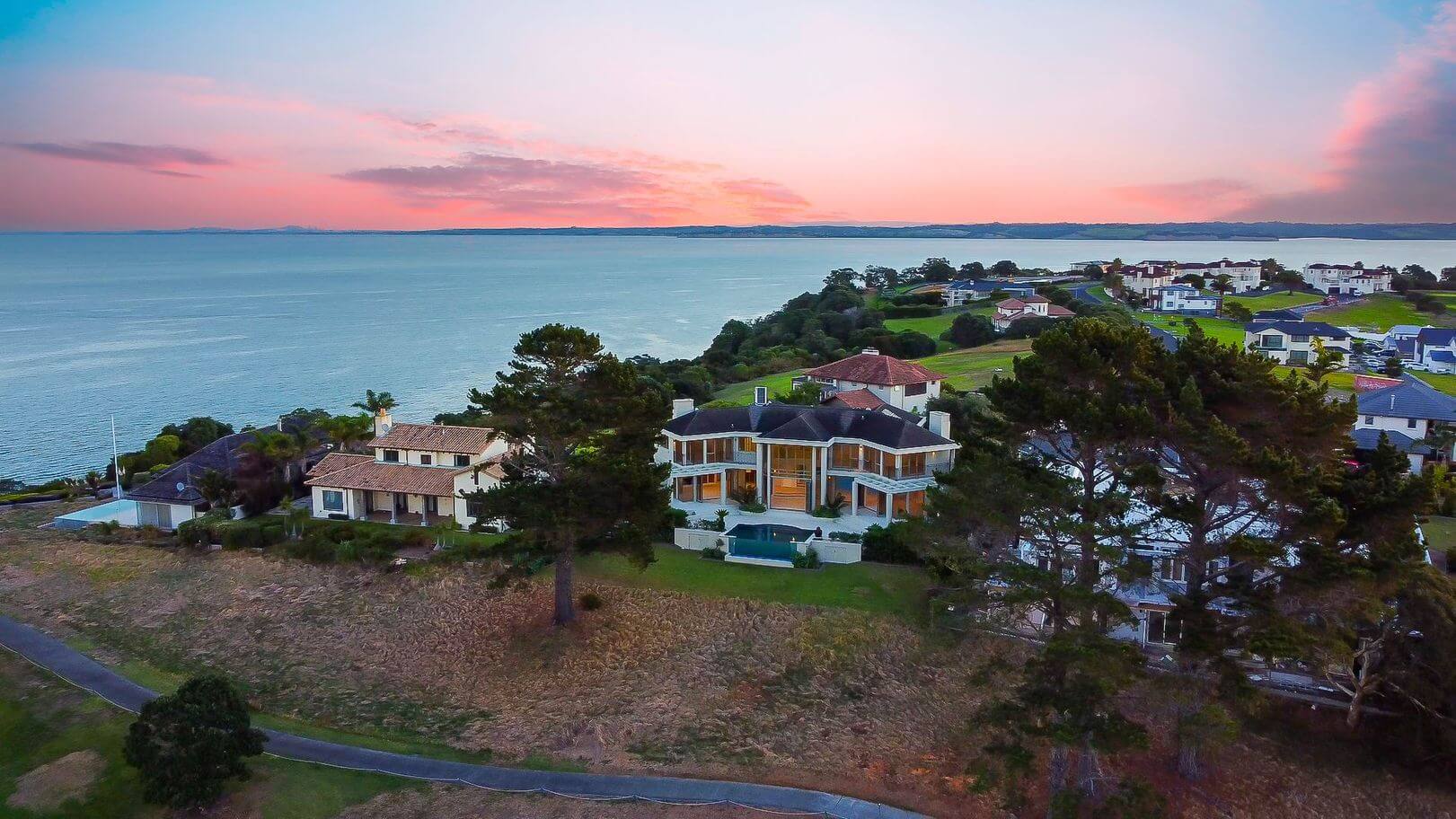 364 Pinecrest Drive, Gulf Harbour